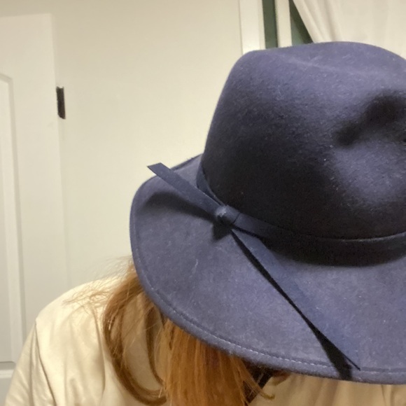 Evelyn Varon Dark Navy Blue Lancaster 100% wool hat - Picture 5 of 8